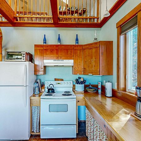 Whimsy By The Sea Villa Port Orford Exterior photo