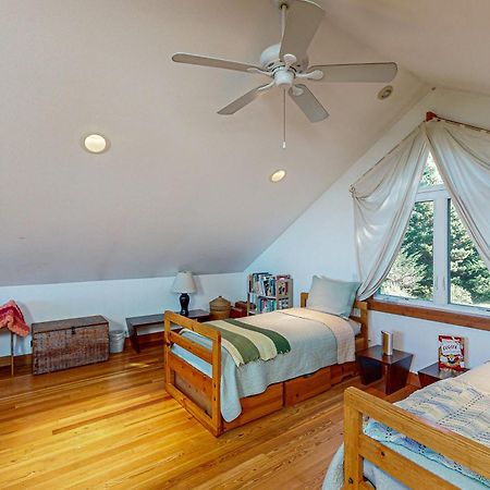 Whimsy By The Sea Villa Port Orford Exterior photo
