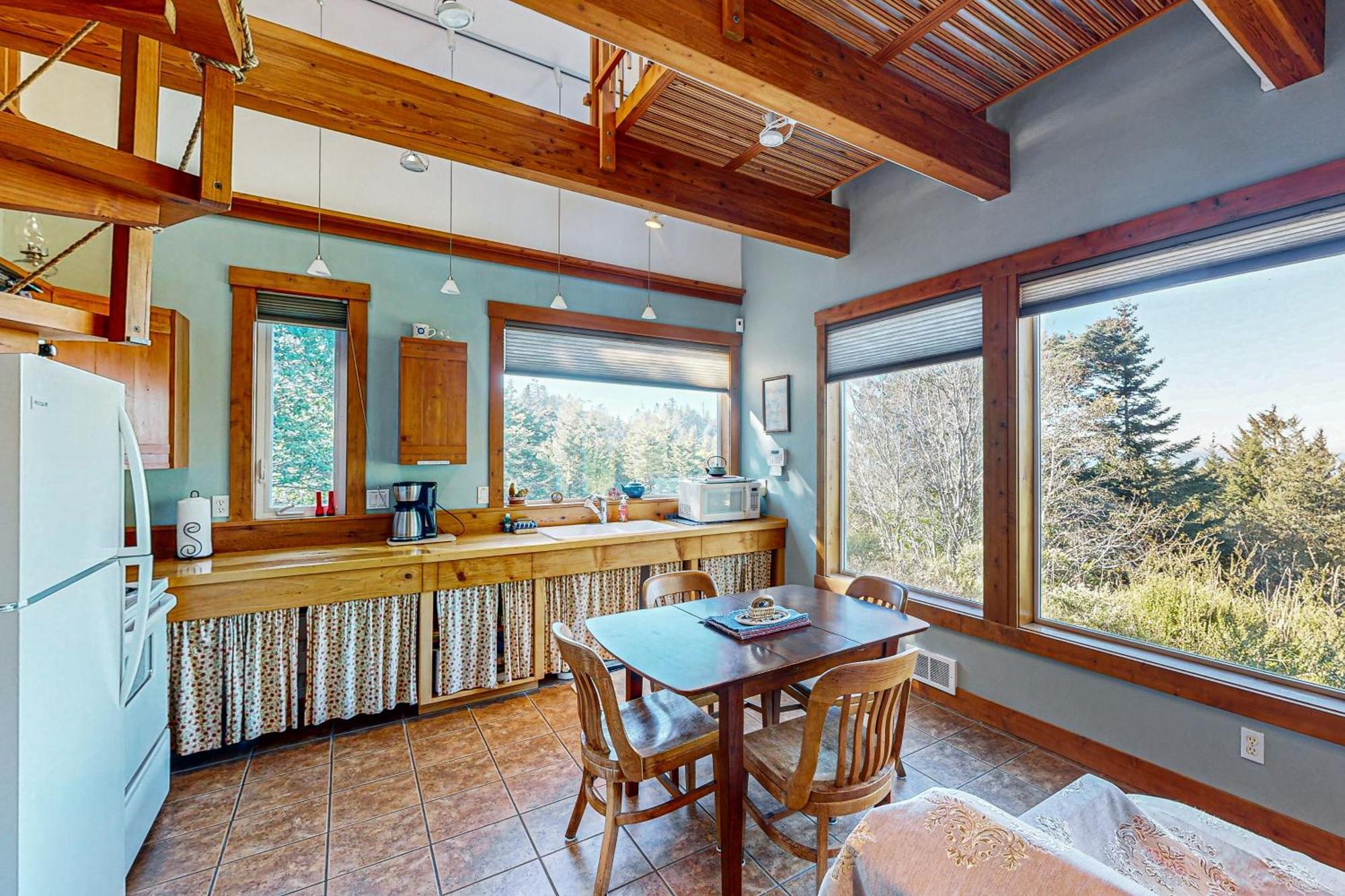 Whimsy By The Sea Villa Port Orford Exterior photo